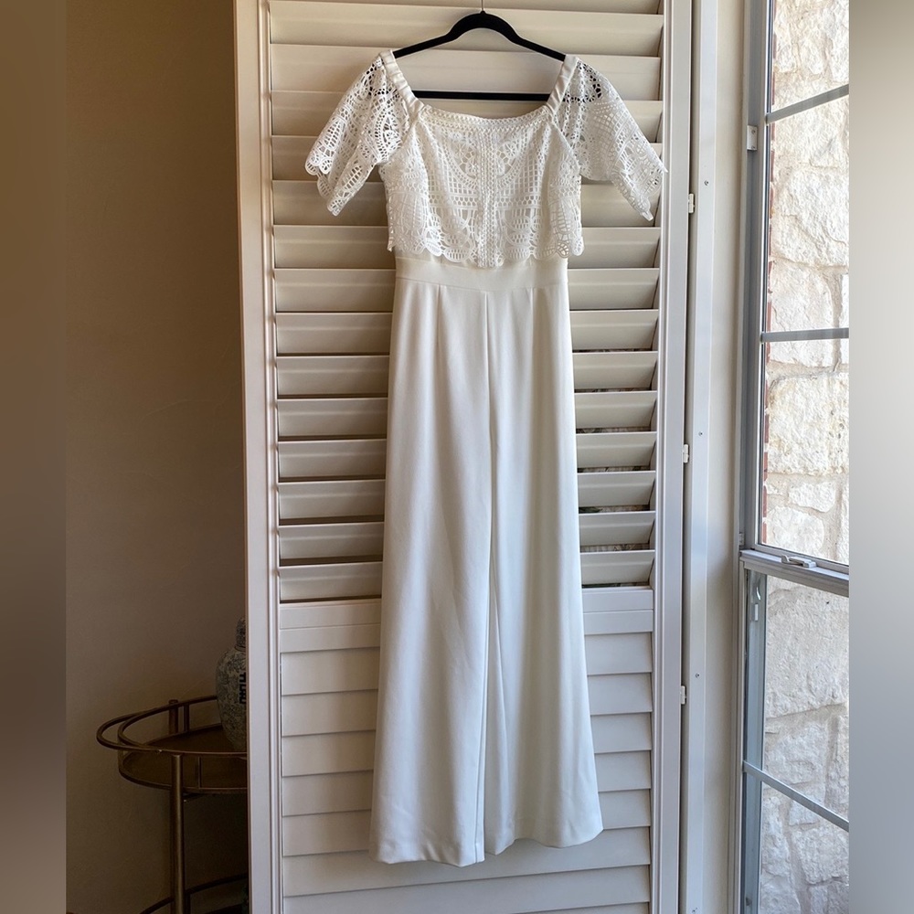 Antonio Melani White Jumpsuit with Eyelet Top Overlay Size 4